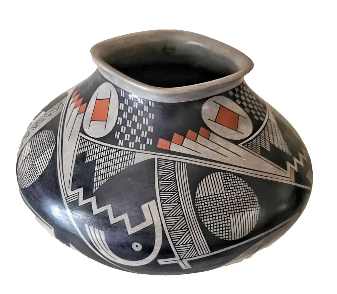 Juan Quezada Signed Vase - Re - psychles Vintage Shop & Art Gallery