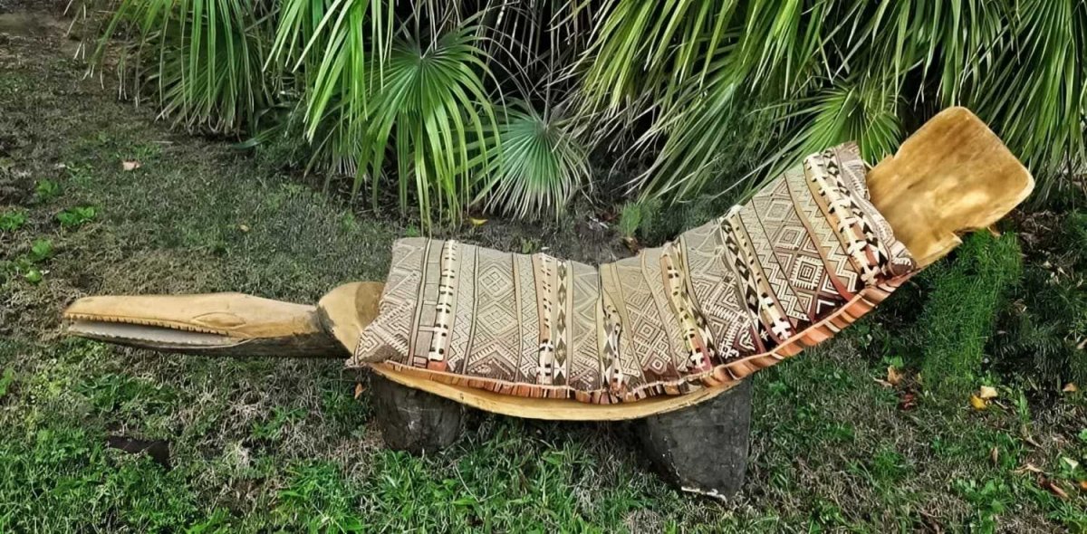 Senufo Crocodile Handcarved Antique Bench - Re - psychles Vintage Shop & Art Gallery